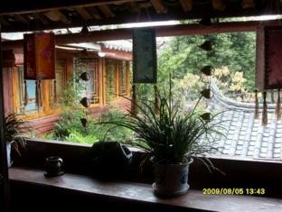 Overseas Inn Lijiang  Dış mekan fotoğraf